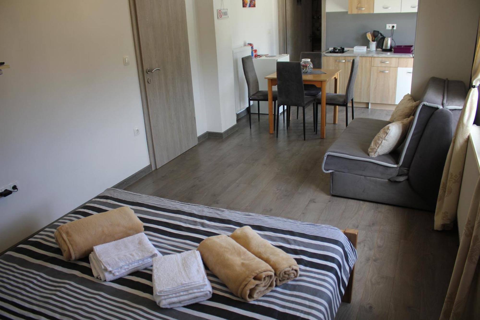 Studio Apartments Adian Korenica Ruang foto